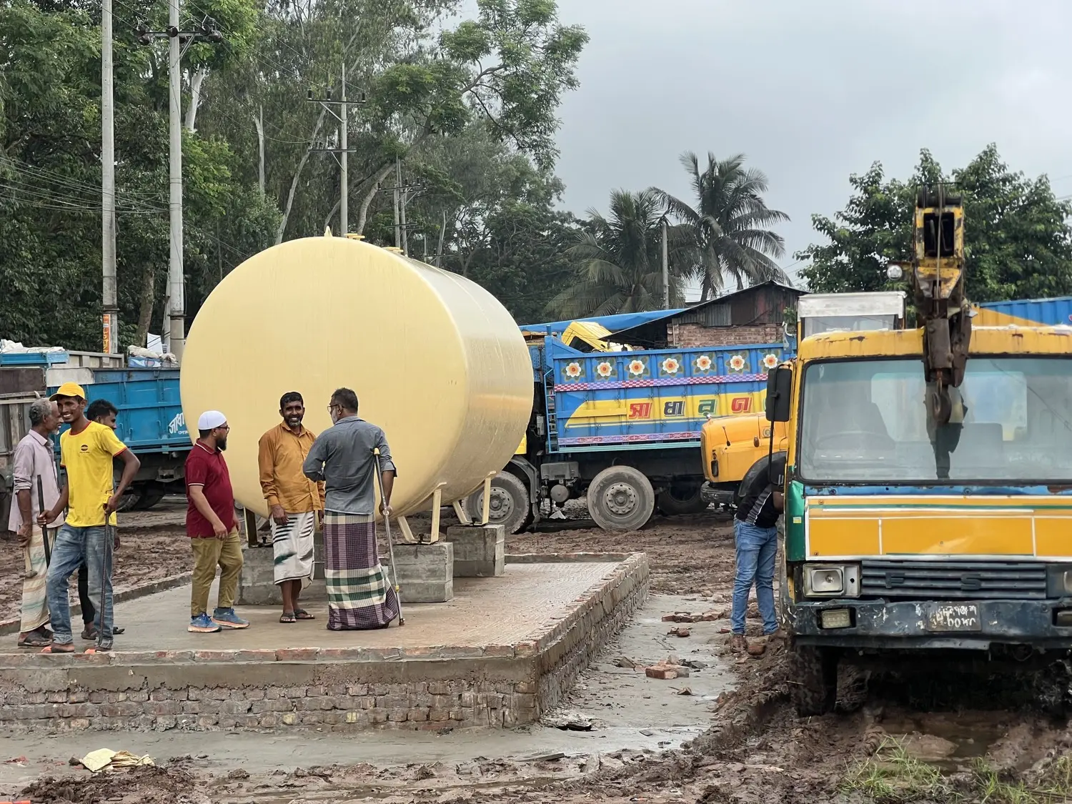 বড় ট্যাংক ক্রেন ইনস্টলেশন — ফেনী ক্রেন ভাড়া